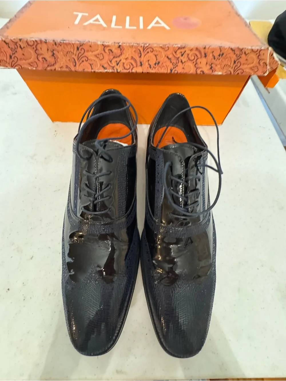 TALLIA sleek black